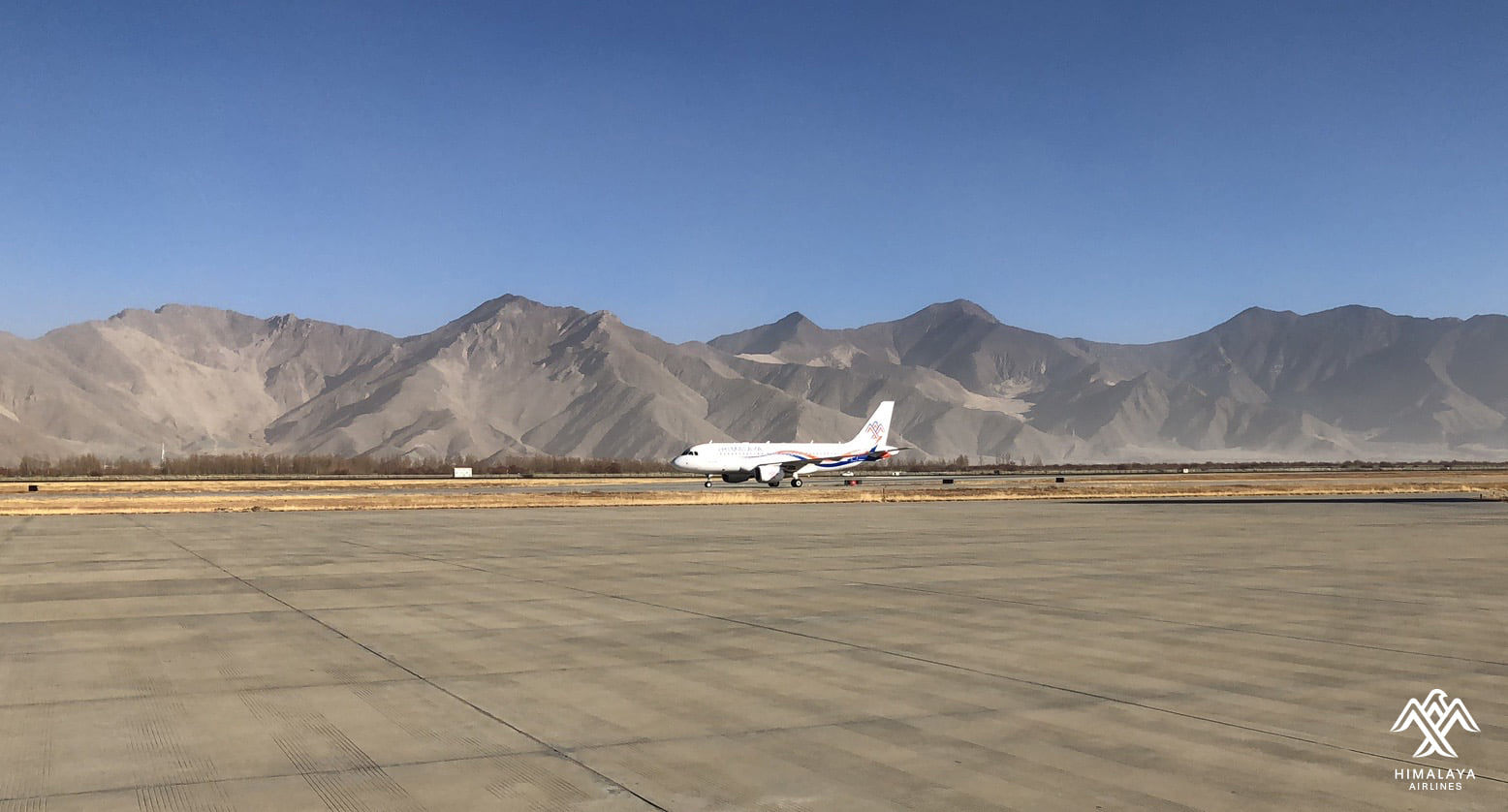 चीनको ल्हासामा हिमालय एयरलाइन्सको परीक्षण उडान
