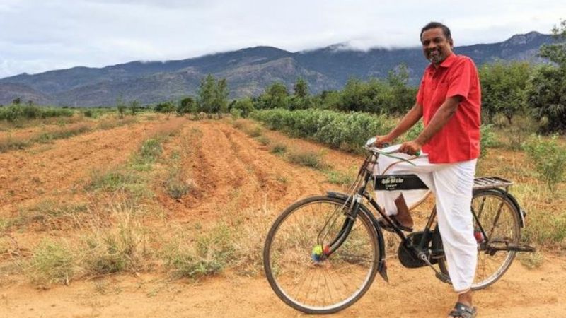 अर्बपति मालिक जो विकट गाउँबाटै काम गर्छन्