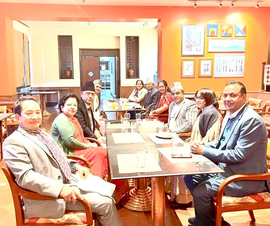मुख्यसचिव र सेनाप्रमुखलाई विवादमा तान्ने कुल आचार्यको प्रयास, होटेल र्याडिसनमा रात्रीभोज