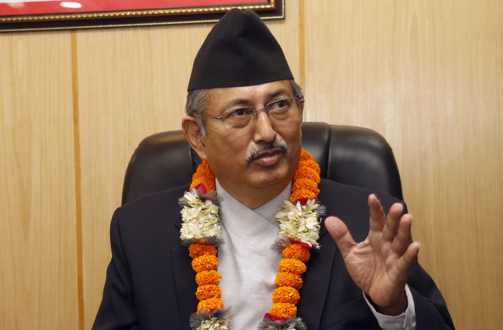 विमानस्थल प्रयोग गर्दा मुलुक र मित्रराष्ट्रलाई असर पर्यो भने ठूलो मूल्य चुकाउनुपर्छ : गृहमन्त्री खाँड