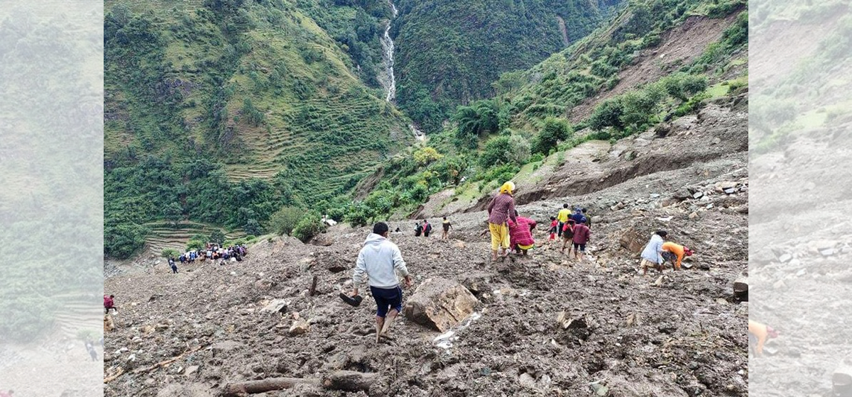 पहिरोमा परी १४ को मृत्यु