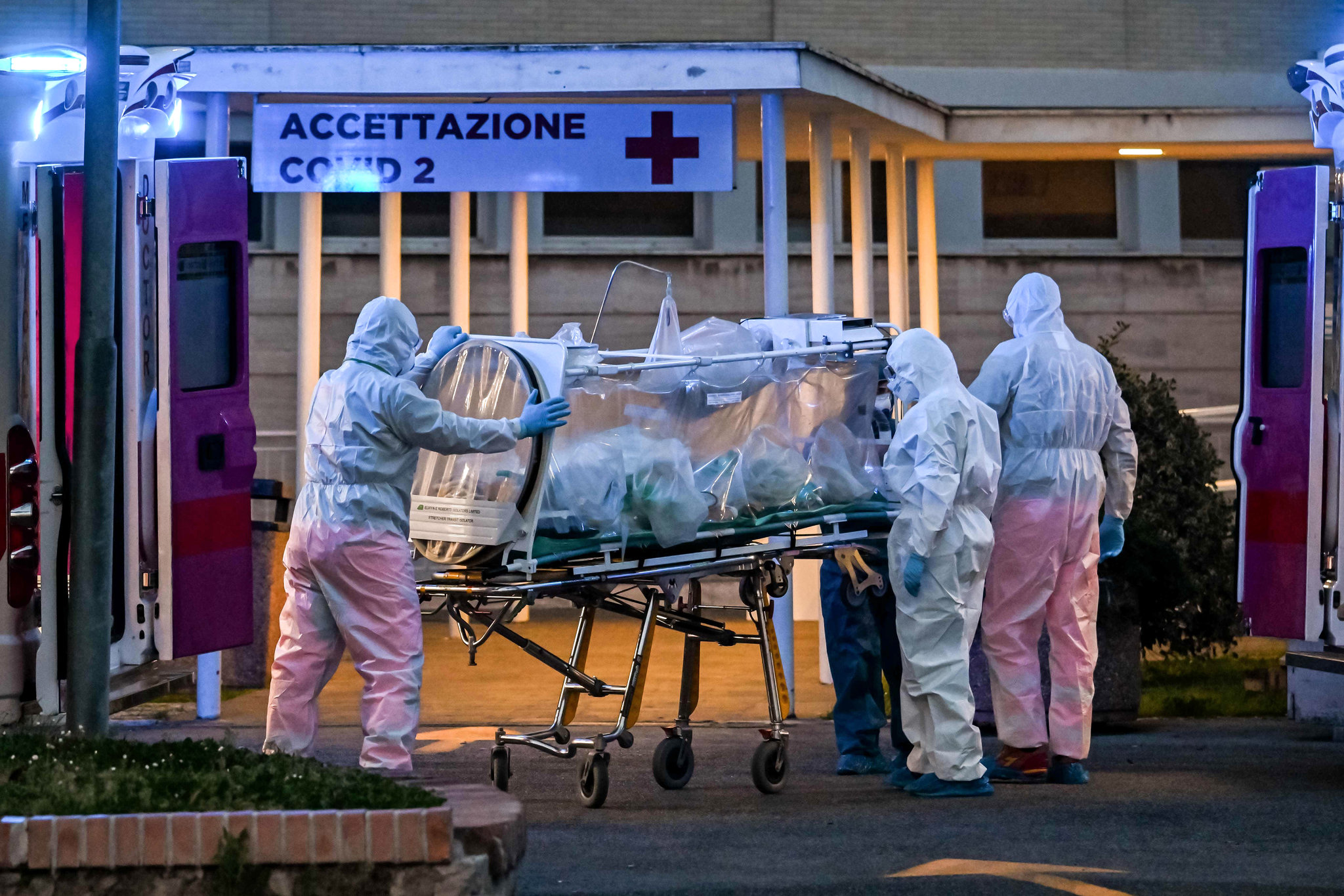 इटालीमा फेरि कोभिड त्रासः ७३ हजार संक्रमित, १४३ को मृत्यु