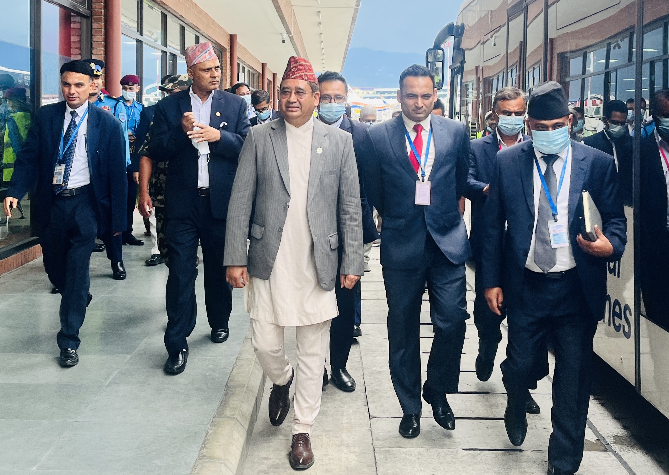 त्रिभुवन विमानस्थलको व्यवस्थापन चूस्तदुरुस्त राख्न पर्यटनमन्त्रीकाे निर्देशन