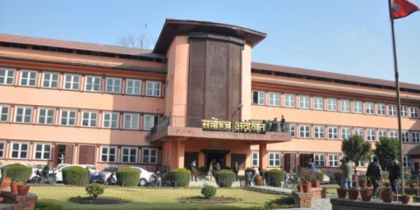 राष्ट्रपतिको कदमविरुद्ध सर्वोच्चमा रिट दायर हुँदै