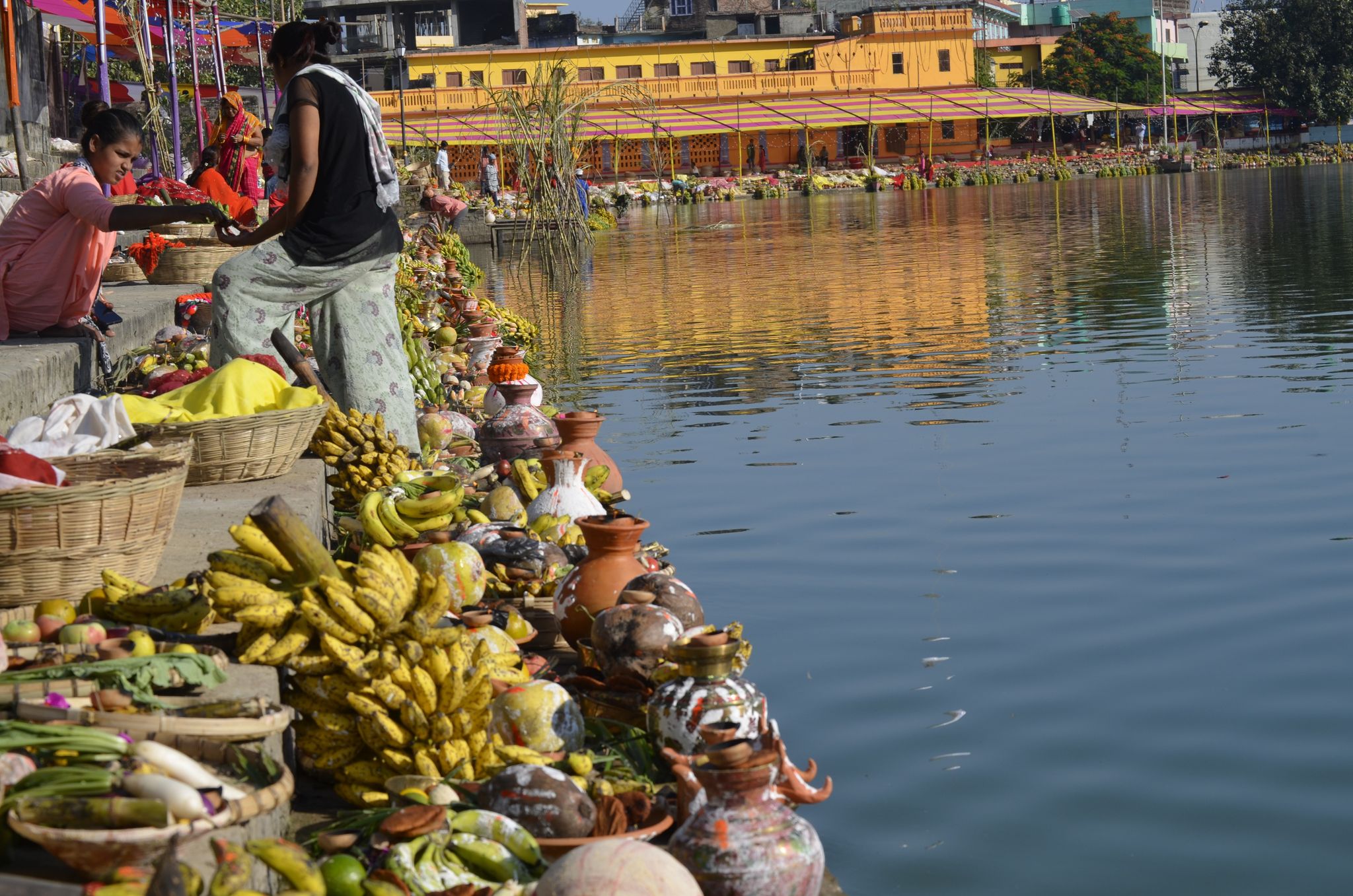 चार दिनसम्म मनाइने छठ पर्व आजदेखि सुरू