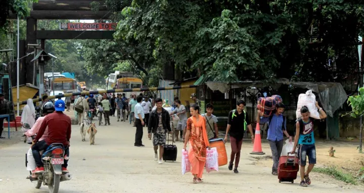 भारतबाट मतदान गर्न स्वेदश फर्किएका नेपाली के भन्छन ?
