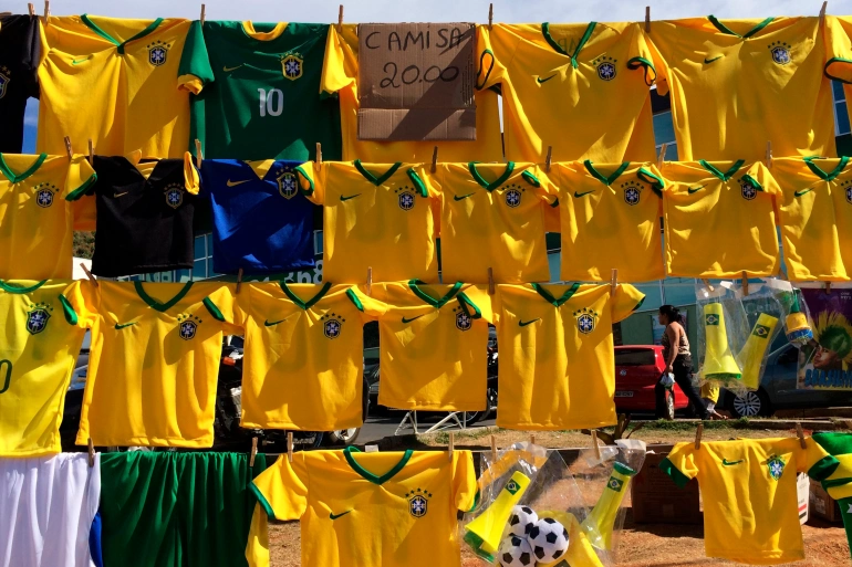ब्राजिलका फुटबल फ्यानहरूले किन छाड्दैछन् पहेँलो जर्सी?