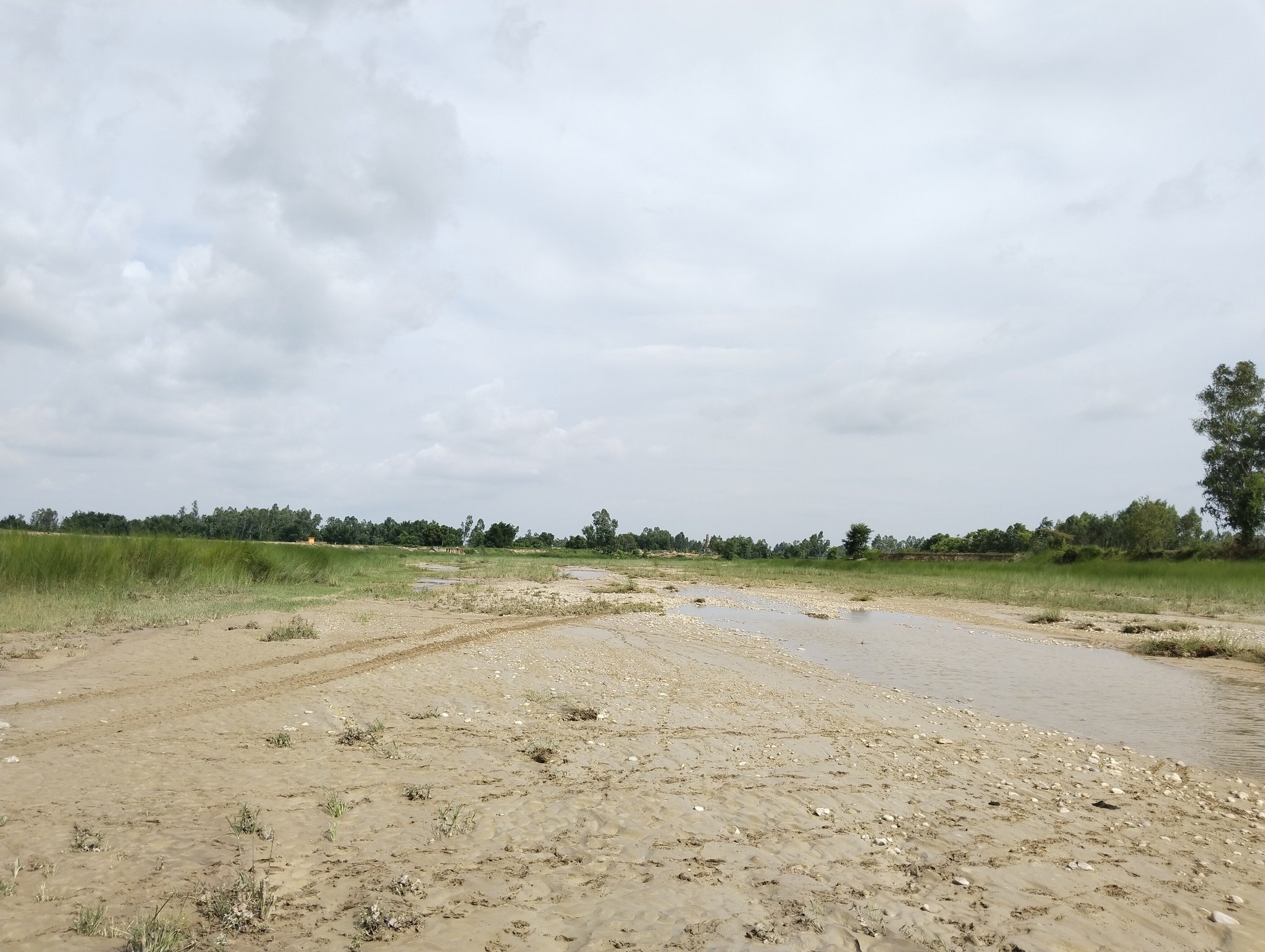 मधेसमा पानी संकट : पानीसँगै सुक्दैछ तराईवासीको जीन्दगानी