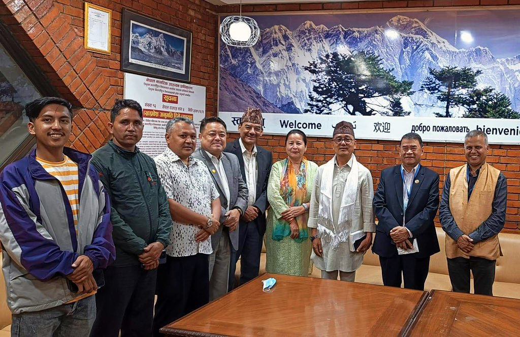 राप्रपा अध्यक्ष लिङ्देन कतार प्रस्थान