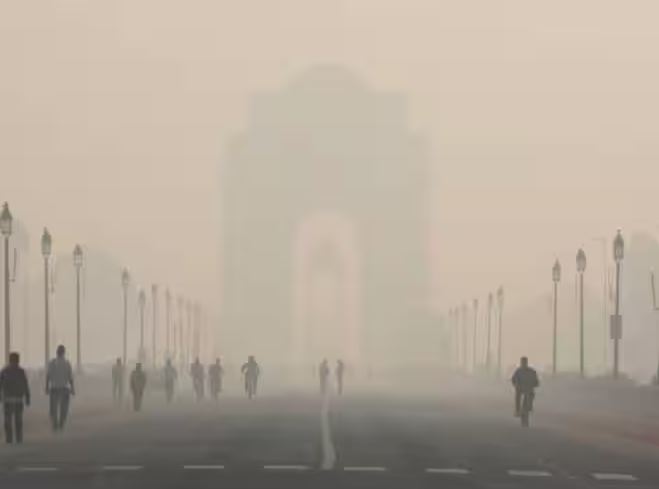 दिल्लीको हावामा धुलो र धुवाँ मात्रै, आज पनि बिद्यालय बन्द