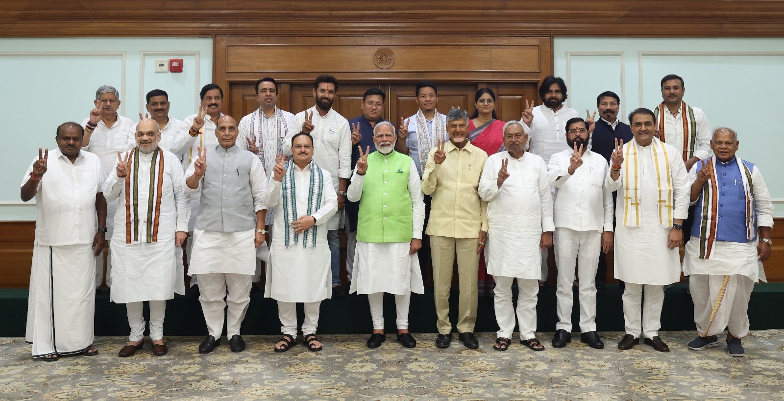 मोदीको शपथ आइतबार
