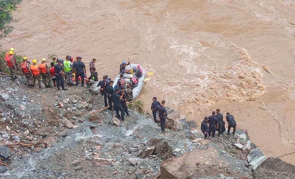 सिमलताल दुर्घटना : १९ शव फेला, १४ जनाको सनाखत