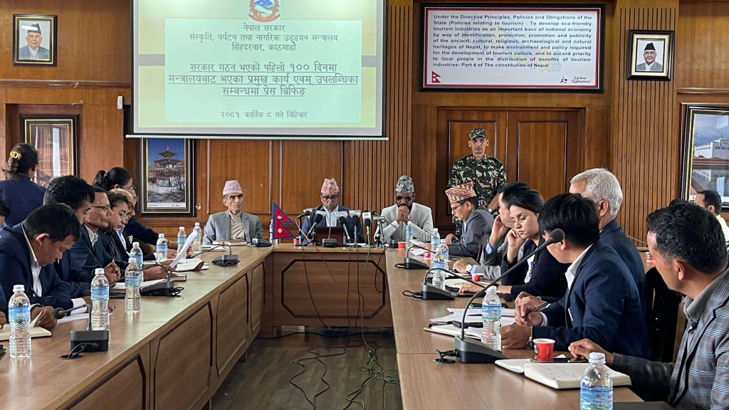 नेपाल एयरलायन्सलाई प्रभावकारी बनाउन अध्ययन जारी छ: मन्त्री पाण्डे