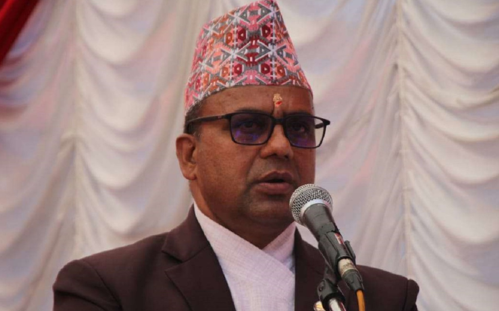 मतियार र बिचौलियासँग कहिल्यै सम्झौता गर्दिन : मन्त्री पाण्डे
